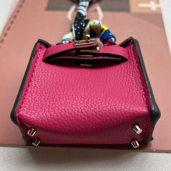 Enchanté Pink Bag Charm - Picture 6 of 14